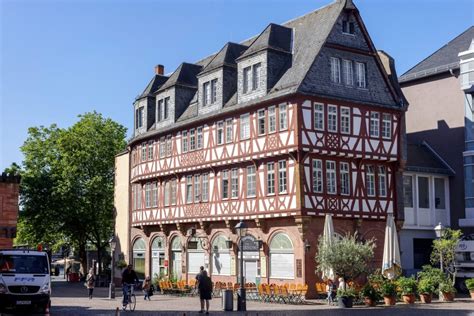 wertheim frankfurt.